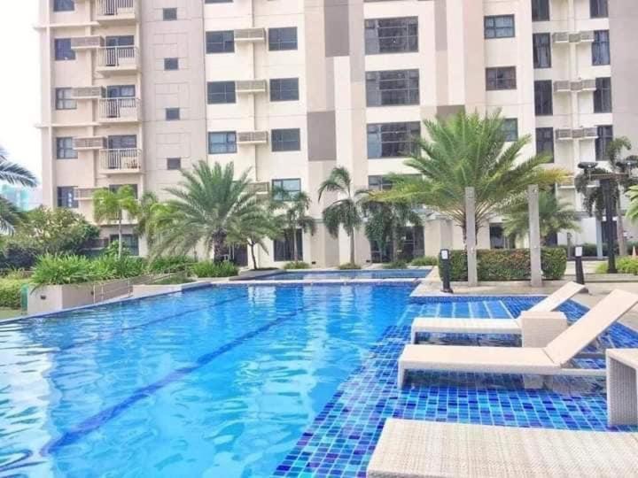 Horizon 101 A1 Shortwalk Robinson Mall Mango Square Bars Free Pool Apartment Cebu Ngoại thất bức ảnh